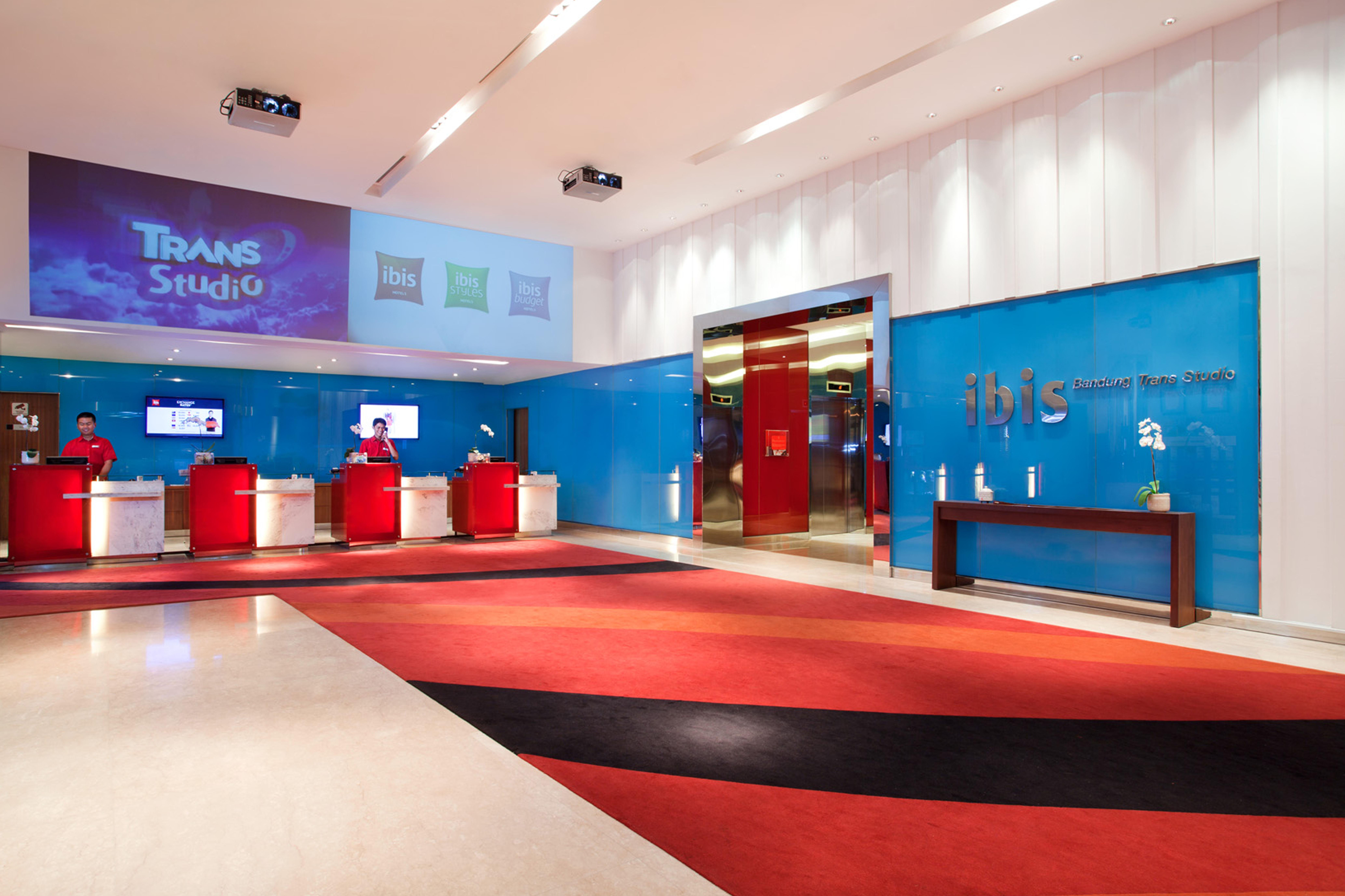 Ibis Trans Hotel 3*