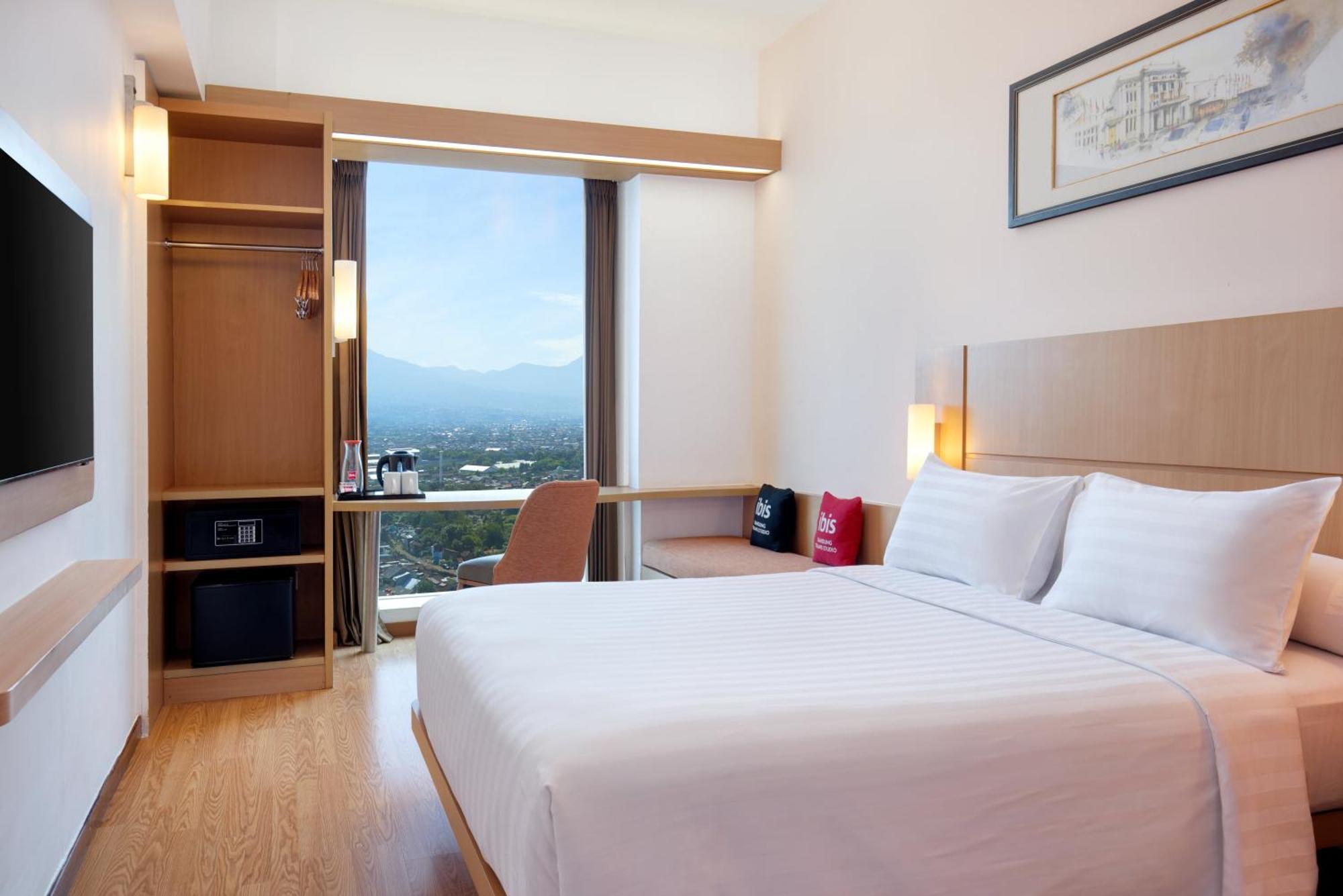 Ibis Trans Hotel Bandung