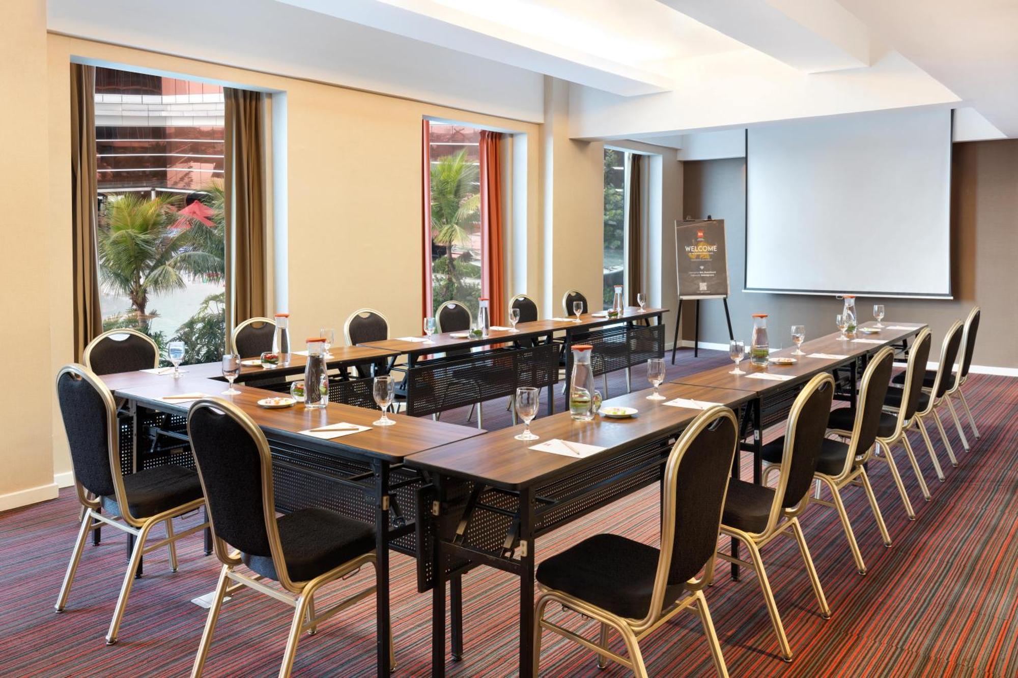 Hotel Ibis Trans 3*
